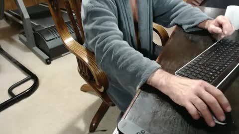 Snapshot of billy471 chatting on February 15, 10:44 am billy471 online show from February 15, 10:44 am