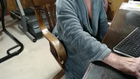 Snapshot of billy471 chatting on December 20, 12:01 pm billy471 online show from December 20, 12:01 pm