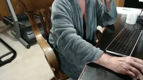 Snapshot of billy471 chatting on January 7, 10:51 am billy471 online show from January 7, 10:51 am