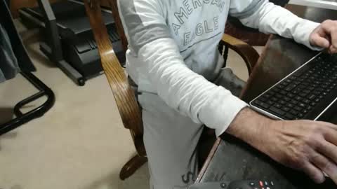 Snapshot of billy471 chatting on January 15, 9:51 pm billy471 online show from January 15, 9:51 pm