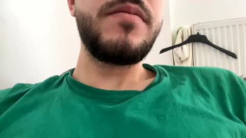 Snapshot of billy_antonny11 chatting on February 20, 9:32 am billy_antonny11 online show from February 20, 9:32 am