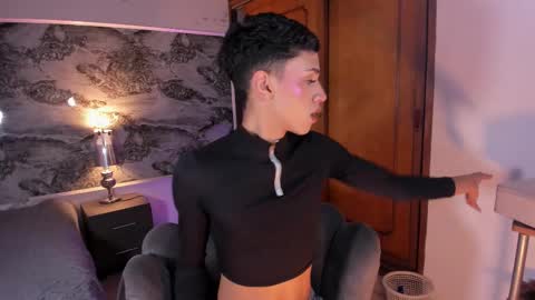 Sam online show from March 18, 3:20 am