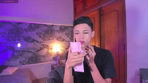 Sam online show from March 21, 1:48 pm