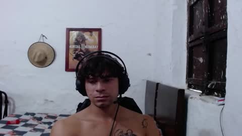 Snapshot of billykink_ chatting on February 24, 3:42 pm billykink_ online show from February 24, 3:42 pm