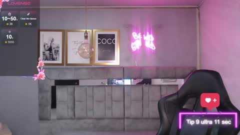 Snapshot of bily_takure_v chatting on October 4, 8:56 am Live 1000pm 600am COLOMBIAN HOUR online show from October 4, 8:56 am