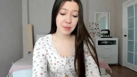 bina_mima online show from April 18, 9:35 am