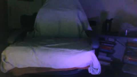 Snapshot of binder2122 chatting on July 14, 3:44 am binder2122 online show from July 14, 3:44 am