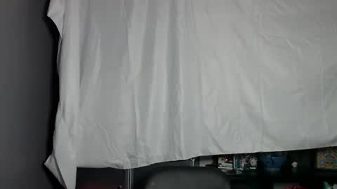 Snapshot of biodied chatting on December 5, 12:41 am BioDied online show from December 5, 12:41 am