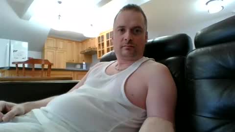 bird8888 online show from September 22, 1:46 pm