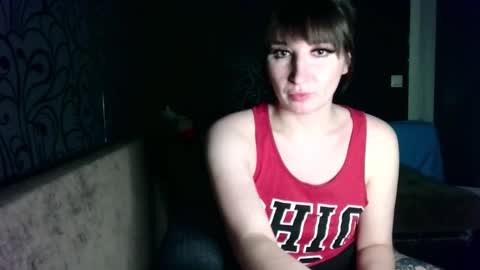 birdie_kiss online show from February 2, 7:01 pm