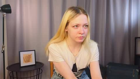 Alice online show from April 16, 4:30 pm