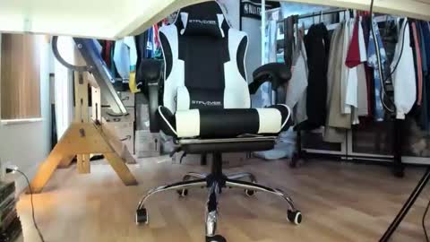 bisexualjay online show from February 19, 2:46 pm