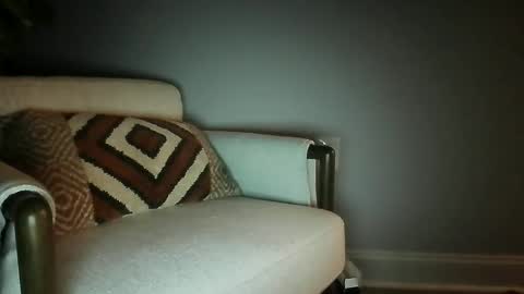 Snapshot of bisfurbear chatting on February 27, 8:36 am bisfurbear online show from February 27, 8:36 am