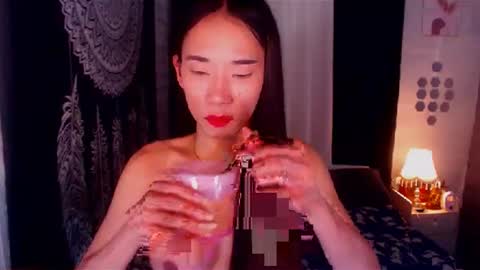 EVA online show from February 25, 6:53 pm