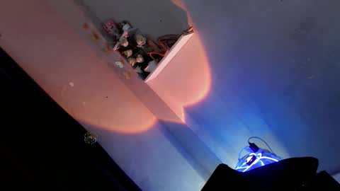 ASHLEY online show from April 8, 1:44 pm