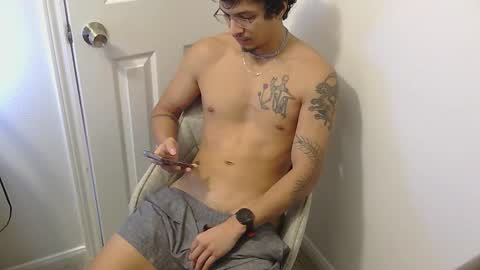 Snapshot of bitix00 chatting on December 17, 8:37 pm bitix00 online show from December 17, 8:37 pm