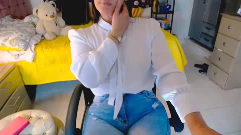 bittermomxxx online show from April 21, 4:56 pm