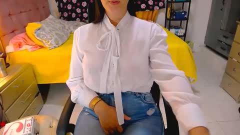 bittermomxxx online show from April 22, 5:14 pm