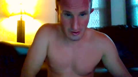 Snapshot of bjking712 chatting on July 8, 10:58 pm bjking712 online show from July 8, 10:58 pm