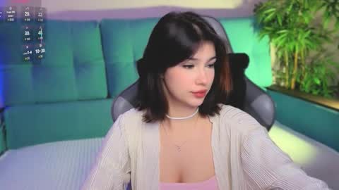 Julia online show from November 14, 2:32 am