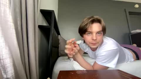 bkennedy829 online show from March 29, 5:24 pm