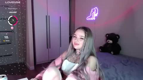 Snapshot of bklfeya chatting on November 8, 7:01 pm bklfeya online show from November 8, 7:01 pm