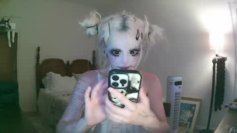 vampire fang  online show from July 9, 6:56 pm