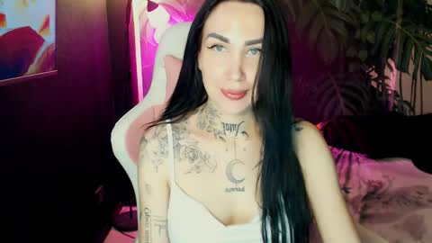Snapshot of blablablablagirl chatting on May 28, 9:45 pm blablablablagirl online show from May 28, 9:45 pm