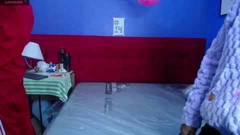 blacckandwhitte online show from February 18, 12:15 am