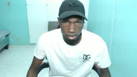 Snapshot of black30cmdick chatting on December 16, 10:15 pm maquina online show from December 16, 10:15 pm