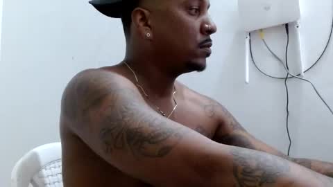 black_big_cock65 online show from July 28, 3:35 am