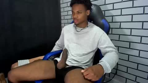 tu morenito online show from February 18, 1:01 am