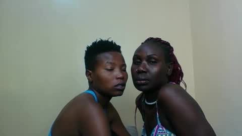 Snapshot of black_divas1 chatting on February 14, 2:08 am black_divas1 online show from February 14, 2:08 am