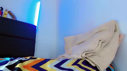 black_fire_sweet online show from October 16, 12:33 am