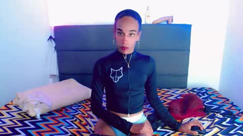 black_fire_sweet online show from October 22, 1:06 am