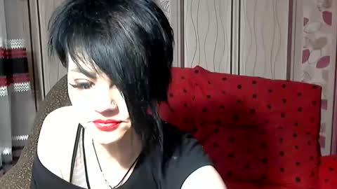 black_hot_01 online show from December 25, 8:07 am