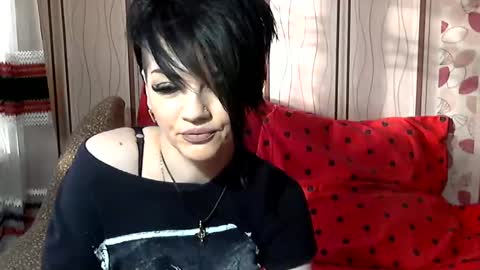 black_hot_01 online show from January 10, 7:04 am