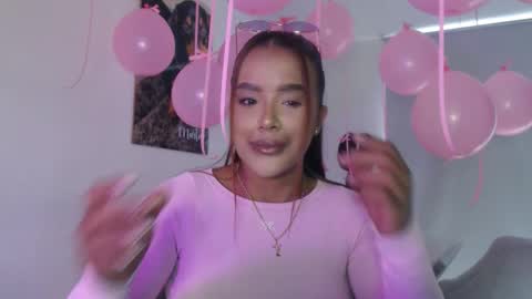 luisa  online show from January 12, 7:52 pm