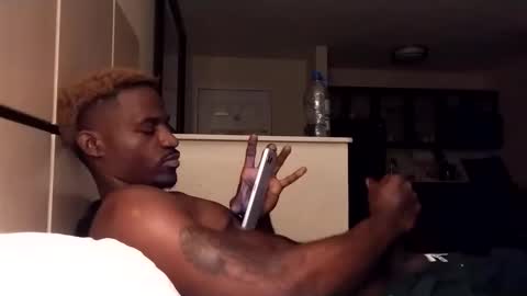 Snapshot of black_mamba2969 chatting on December 15, 4:00 pm black_mamba2969 online show from December 15, 4:00 pm