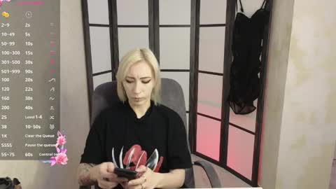 Emily online show from April 23, 12:29 pm