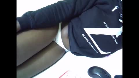 Snapshot of black_queen9 chatting on November 5, 11:16 pm noel online show from November 5, 11:16 pm