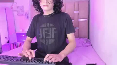 B L A C K  R O S E  online show from February 22, 11:31 am