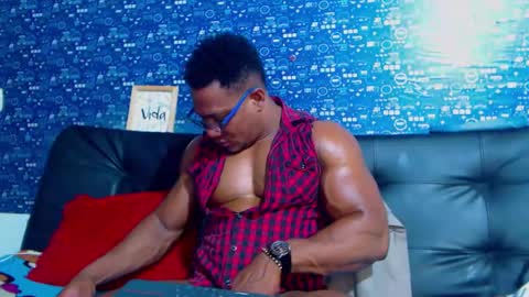 duglas online show from October 24, 4:58 pm