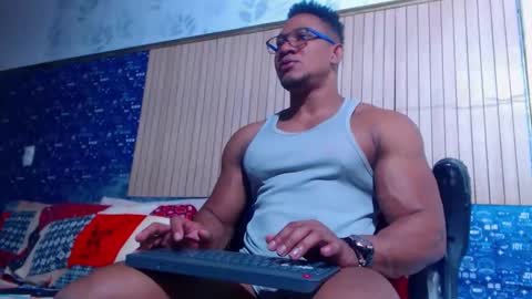 duglas online show from April 5, 1:36 am