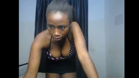 lela online show from April 15, 5:31 pm