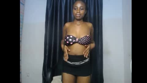 lela online show from April 16, 9:50 pm