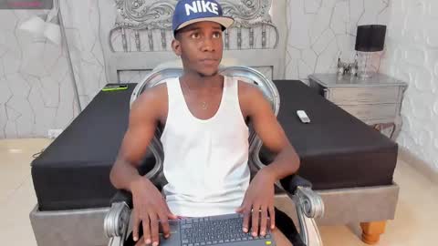 Snapshot of blackbiecock chatting on February 25, 3:31 am blackbiecock online show from February 25, 3:31 am