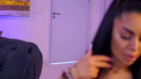 Clover online show from March 30, 6:42 pm