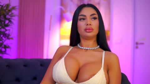 Clover online show from April 16, 9:39 pm