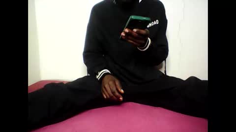 Snapshot of blackcoupel chatting on November 30, 7:18 pm blackcoupel online show from November 30, 7:18 pm